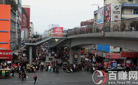 地攤產品批發從哪里拿貨?地攤產品批發有哪些途徑? 第1張